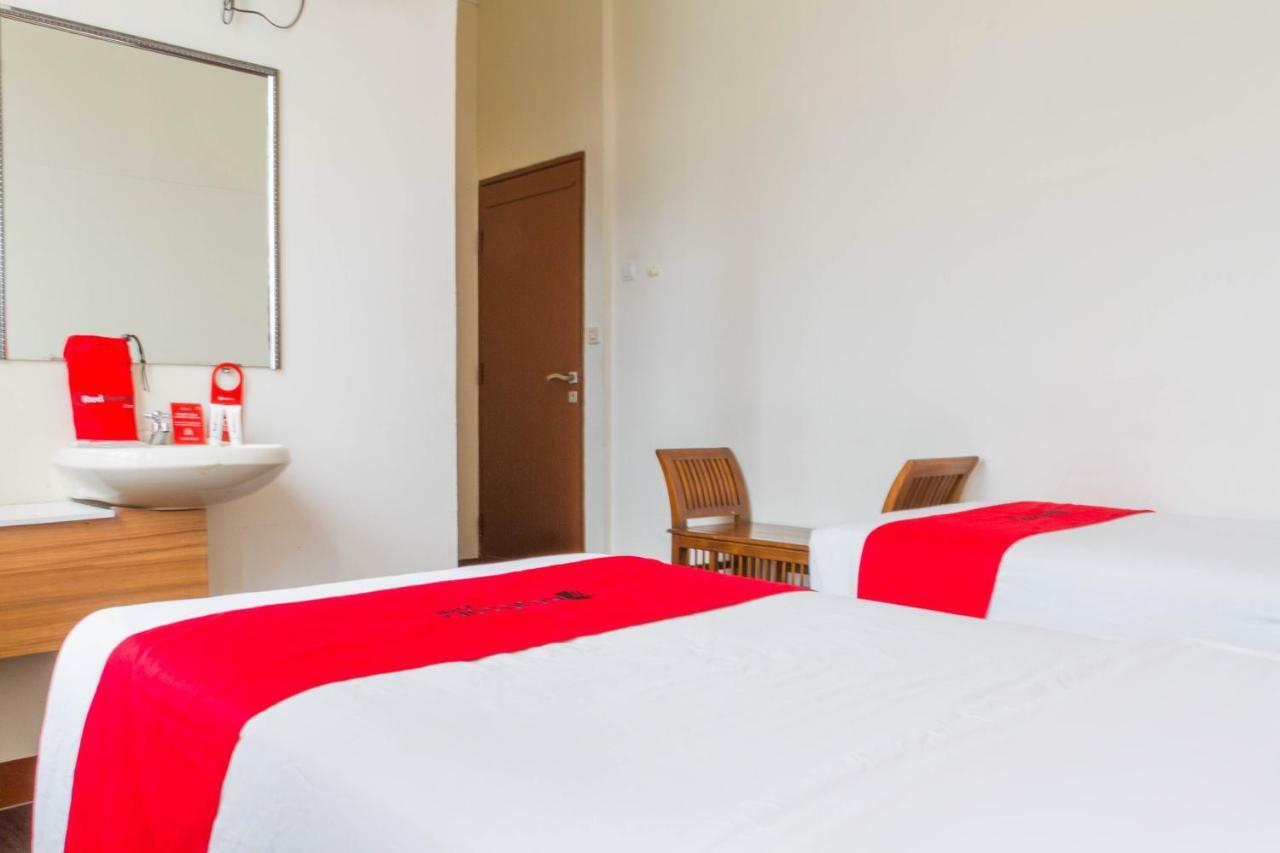 Reddoorz Plus @ Surapati 2 Bandung Exteriér fotografie