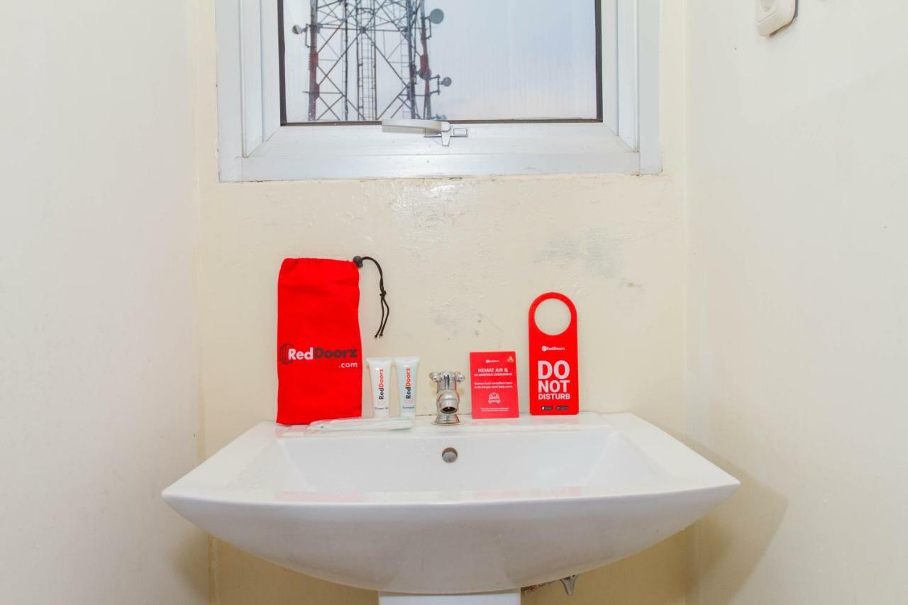 Reddoorz Plus @ Surapati 2 Bandung Exteriér fotografie